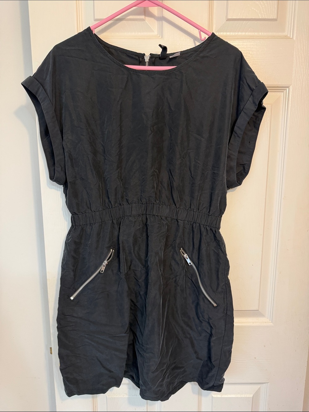 Divided Black Short Sleeve Mini Dress with Front Zipper Pockets